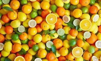 تأثیر خوردن ویتامین C بر سلامت پوست