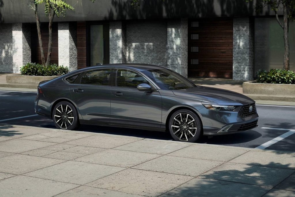 هوندا آکورد PHEV