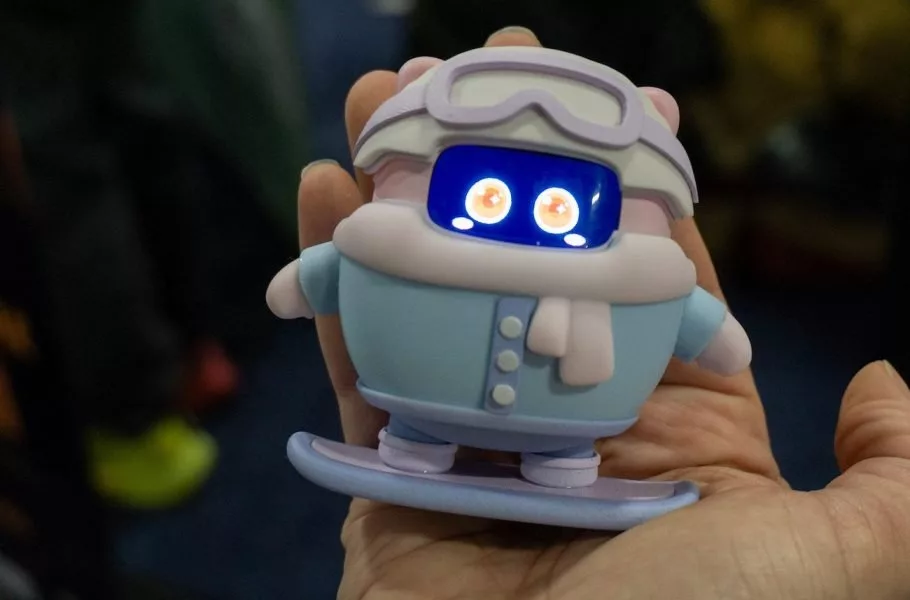 عروسک هوش مصنوعی Sweekar