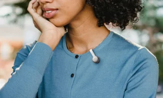 رونمایی SwitchBot از گجت پوشیدنی AI MindClip