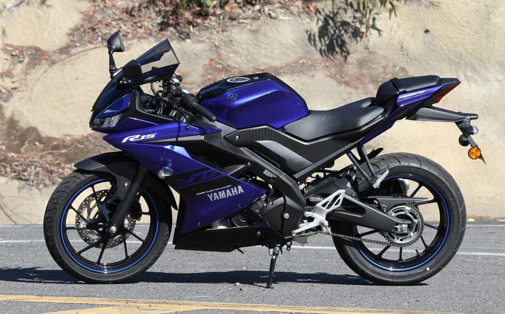راهنمای خرید موتورسیکلت ریس یاماها آر ۱۵
