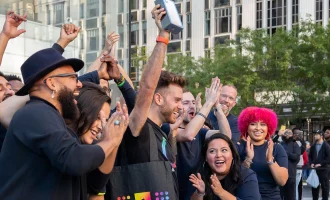 سهم آیفون از گوشی‌های فعال جهان