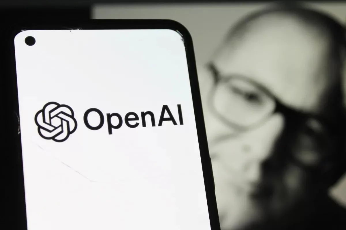 جانی آیو و OpenAI