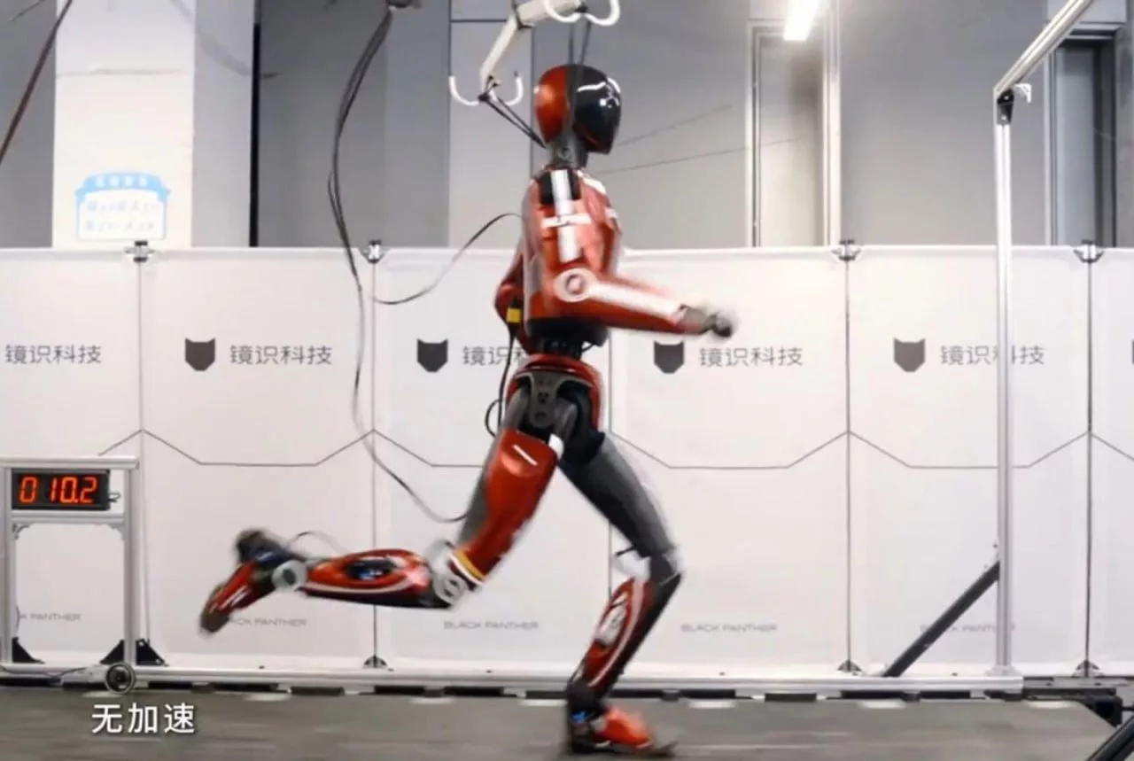 معرفی سریع‌ترین ربات انسان‌نمای جهان در چین؛ «بولت» با سرعت ۱۰ متر بر ثانیه می‌دود [تماشا کنید]