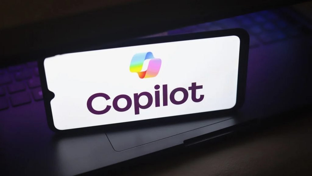هوش مصنوعی کوپایلت ایمیل مشتریان را بدون اجازه خلاصه می‌کند؛ مایکروسافت باگ را تایید کرد