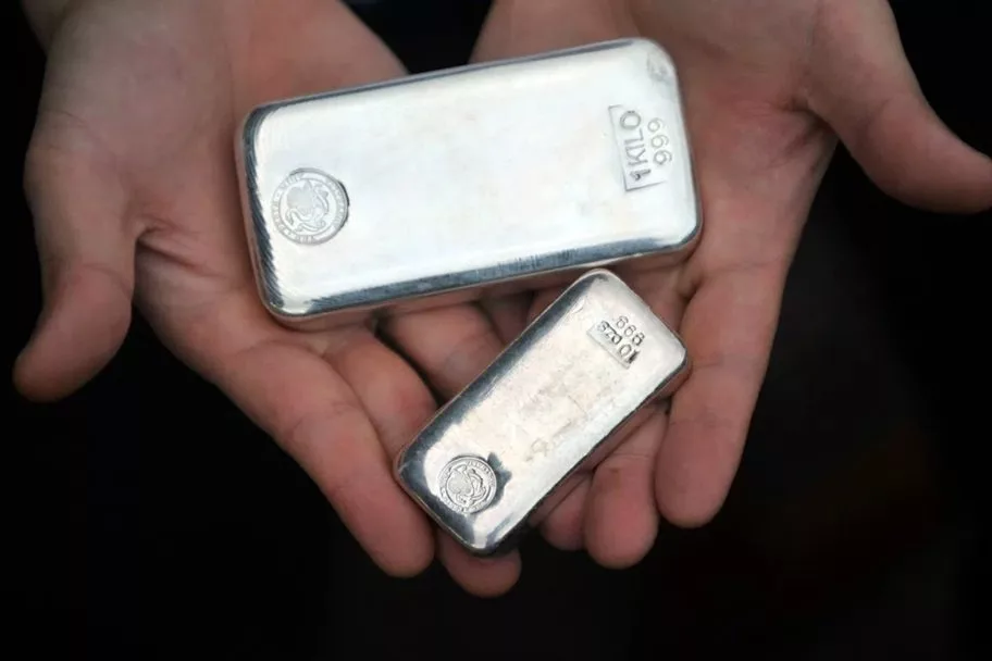 معاملات صندوق‌های نقره فردا از سر گرفته می‌شود