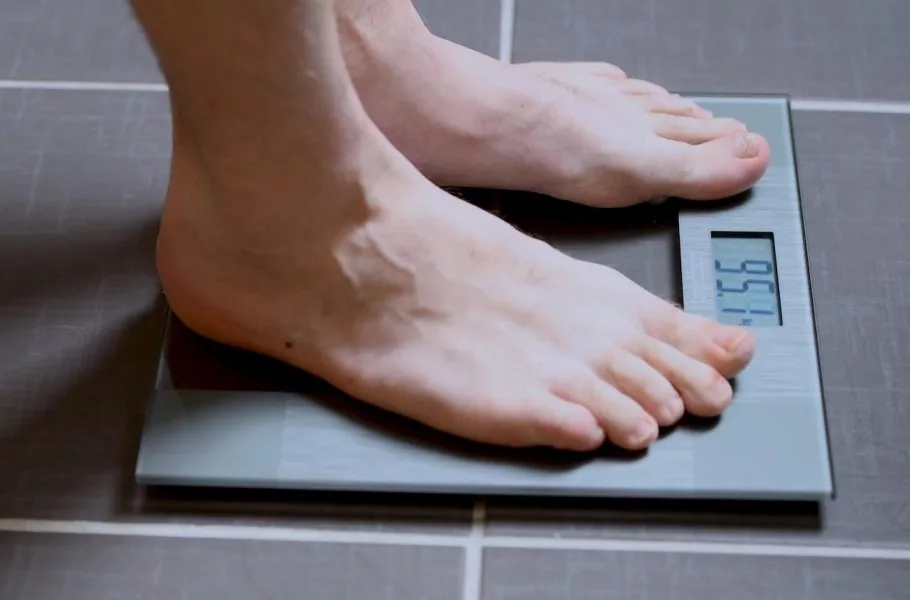 تأثیر رژیم فستینگ بر کاهش وزن