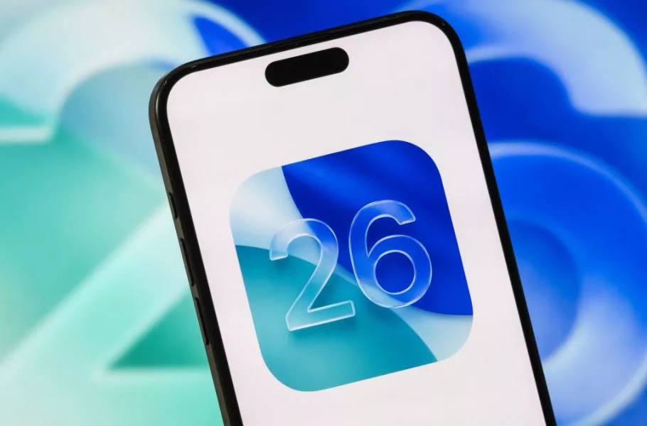 آیفون iOS 26