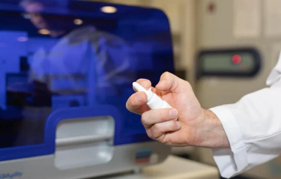 رونمایی از اسپری بینی ضد آنفلوانزا