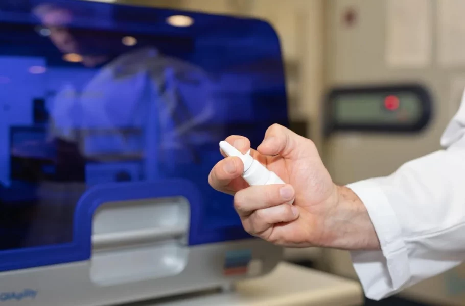 رونمایی از اسپری بینی ضد آنفلوانزا