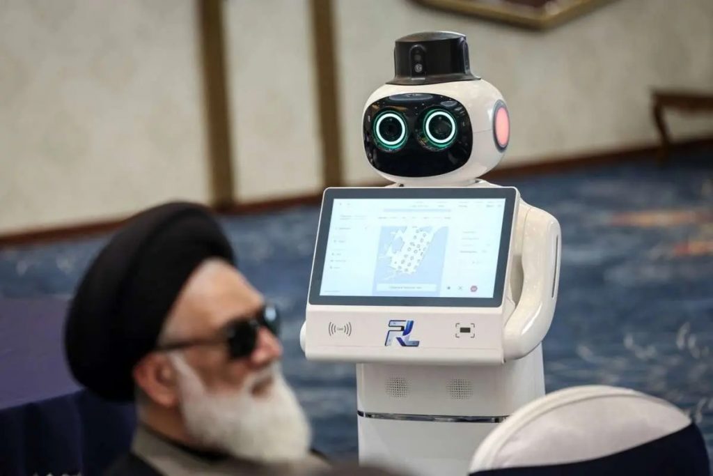 قوه قضاییه از ربات مبتنی بر هوش مصنوعی «وکیل‌یار» رونمایی کرد 