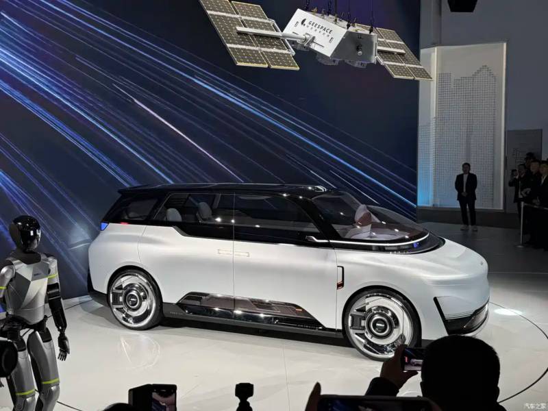 تاکسی رباتیک جیلی