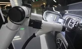 ربات BYD