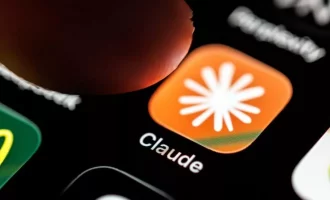 چت‌بات Claude
