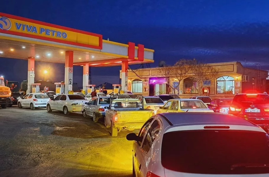سوخت‌گیری با کارت جایگاه‌ها