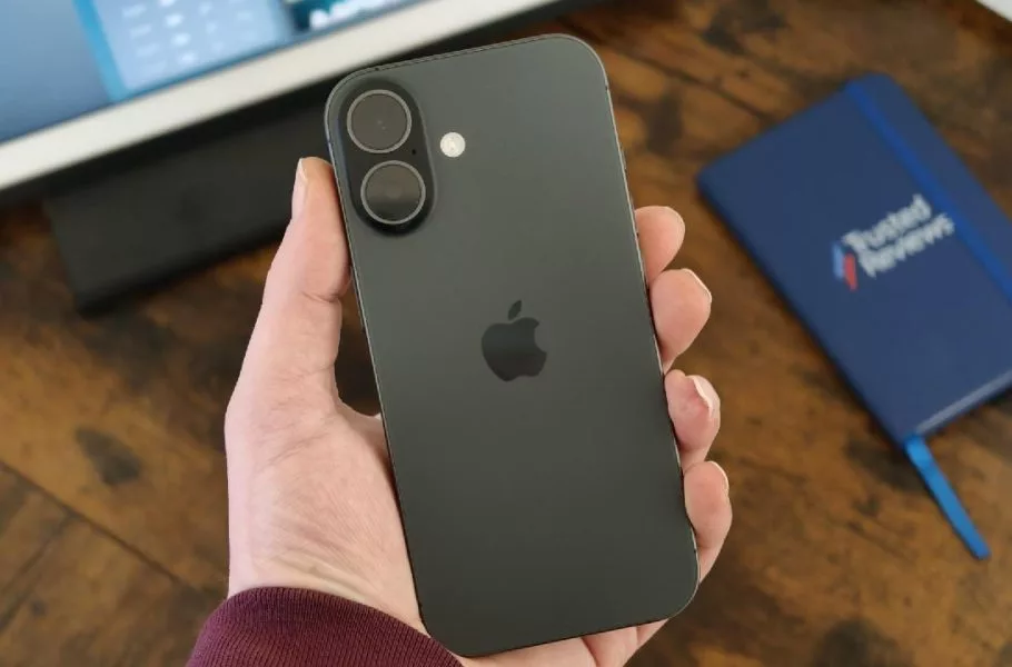 آیفون 18