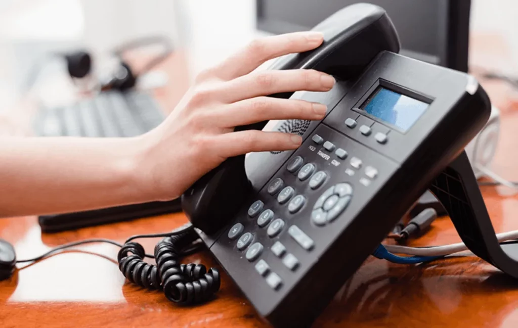 راهنمای جامع و گام‌به‌گام دایورت تلفن همراه روی تلفن ثابت (همراه اول، ایرانسل و رایتل)