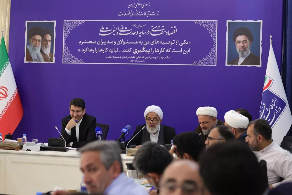 وزیر ارتباطات: شبکه ملی اطلاعات در کنار اینترنت، پاسخگوی نیاز مردم است