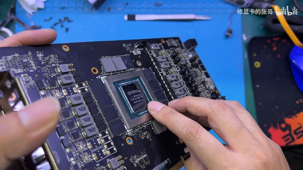 روش جدید کلاهبرداری در بازار سختافزار: فروش RTX 4090 با تراشه پلاستیکی! روش جدید کلاهبرداری در بازار سختافزار: فروش RTX 4090 با تراشه پلاستیکی!