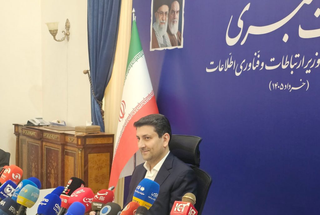 وزیر ارتباطات: دنبال شفاف‌سازی فرایند محدودیت اینترنت هستیم؛ قطعی باید زمان‌دار باشد