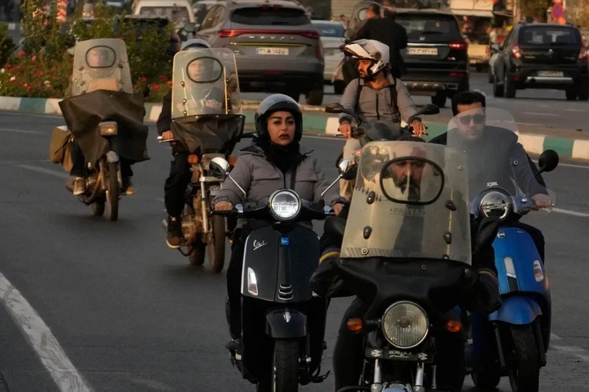 گواهینامه موتورسیکلت زنان