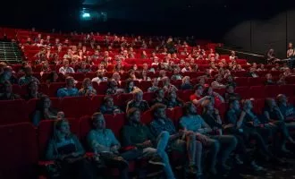 تأثیر رفتن به سینما بر پیری بیولوژیکی