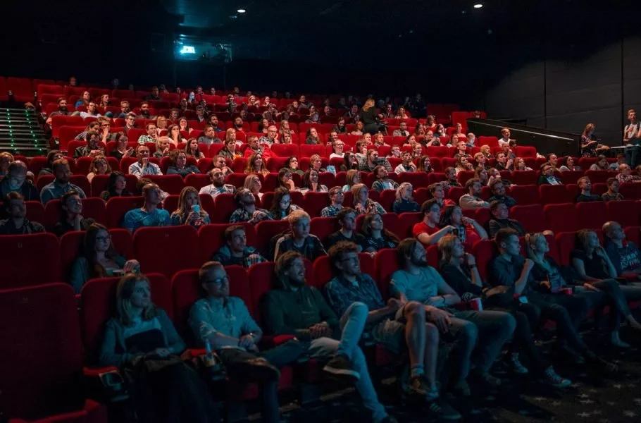 تأثیر رفتن به سینما بر پیری بیولوژیکی