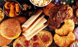 تأثیر مصرف غذاهای فوق‌فرآوری‌‌شده میزان مرگ‌ومیر