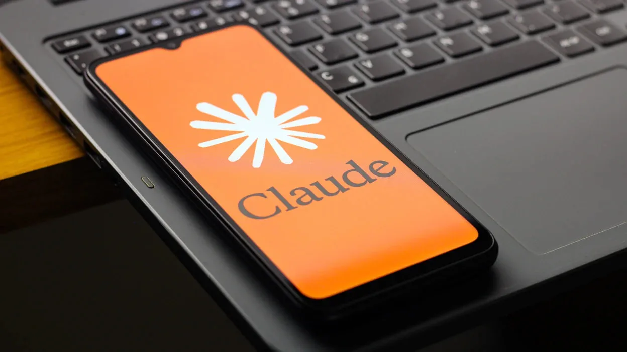 نتایج نظرسنجی جدید: Claude بالاتر از ChatGPT و جمینای رضایت کاربران را جلب کرد