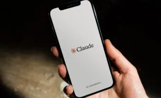 هوش مصنوعی Claude