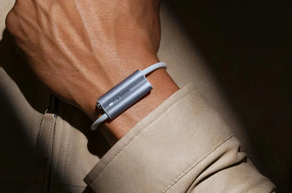 مچ‌بند سلامتی بدون نمایشگر Luffu Link توسط بنیانگذاران Fitbit معرفی شد [تماشا کنید]