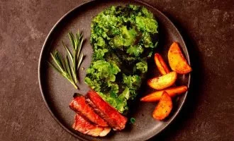 اصلاح ژنتیکی کاهو برای تولید پروتئین گوشت