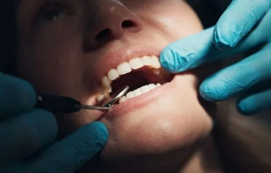 ارتباط خونریزی و تحلیل لثه با زوال عقل و آلزایمر
