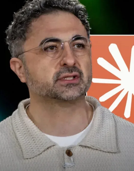 مصطفی سلیمان و Claude