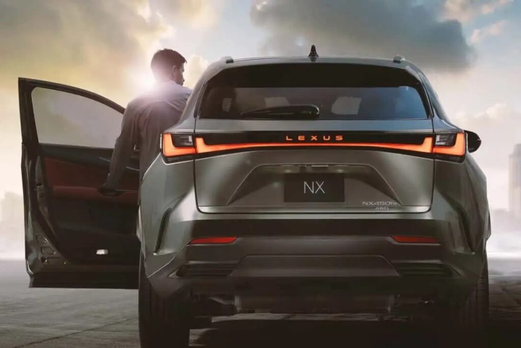 لکسوس NX