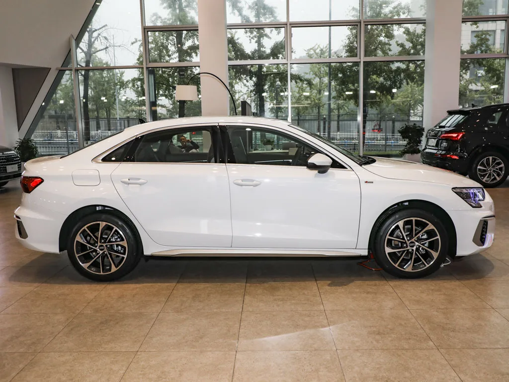 Audi-A3L