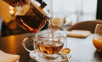 تأثیر نوشیدن چای بر بیماری‌های قلبی‌عروقی